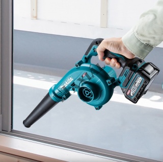 Akkus fúvó Makita UB002GZ01
